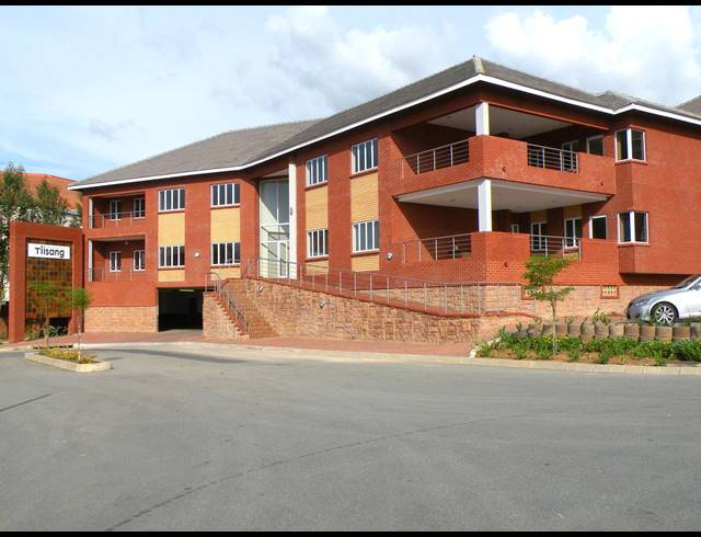 177M² OFFICE TO LET IN FOURWAYS